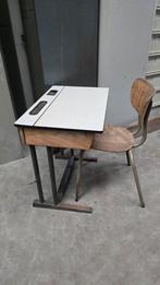 Retro vintage schoolbank lessenaar met stoel bureau set, Huis en Inrichting, Bureaus, Ophalen of Verzenden, Gebruikt, Bureau