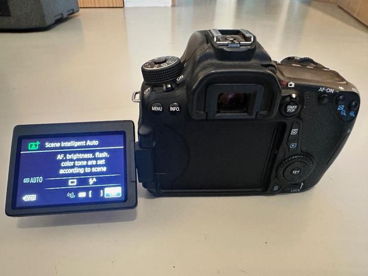 CANON EOS 70D avec objectif 50mm, Audio, Tv en Foto, Fotocamera's Digitaal, Zo goed als nieuw, Spiegelreflex, Canon, Geen optische zoom