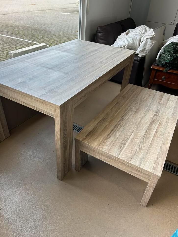 Set: eet- en salontafel in lichte houtkleur, Antiek en Kunst, Antiek | Meubels | Tafels, Ophalen