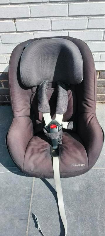 Maxi cosi pearl + familyfix isofix beschikbaar voor biedingen