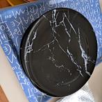 lot 8 assiettes Sanodegusto marbre noir chaud 30 cm neuves, Enlèvement, Porcelaine, Neuf