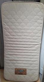 eenpersoonsbed, Ophalen of Verzenden, Zo goed als nieuw, Beige