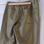 Pantalon en faux cuir de la marque Only couleur kaki, Vêtements | Femmes, Culottes & Pantalons, Comme neuf, Enlèvement ou Envoi