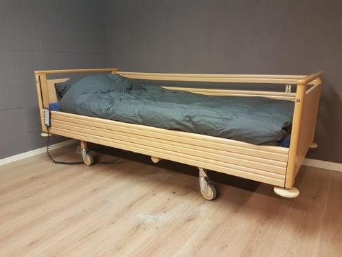 verpleegbed, ziekenhuisbed, elektrisch H/L, matras 90x210 cm, Divers, Matériel Infirmier, Utilisé, Enlèvement