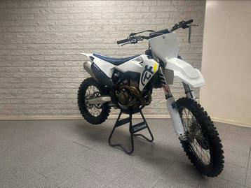 Zeer nette Husqvarna FC350 2019 crossmotor 80h. beschikbaar voor biedingen