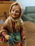 Kwaliteitsbeeld oude vrouw komt van de markt, Collections, Enlèvement ou Envoi