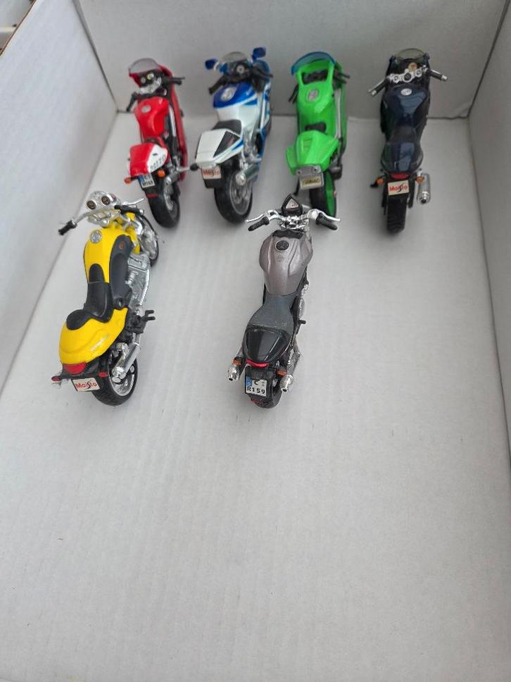 4 moto's motos motoren, Enfants & Bébés, Jouets | Thomas le petit Train, Utilisé, Enlèvement ou Envoi