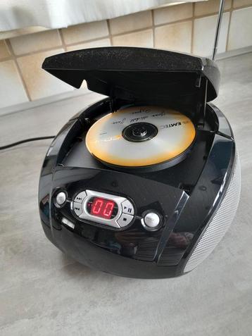Bluesky radio cd speler beschikbaar voor biedingen