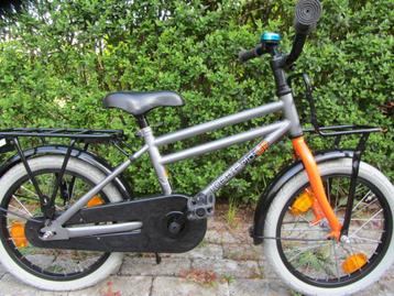 Super Mooie stoere 16 inch jongen 4-6j Loeki beschikbaar voor biedingen
