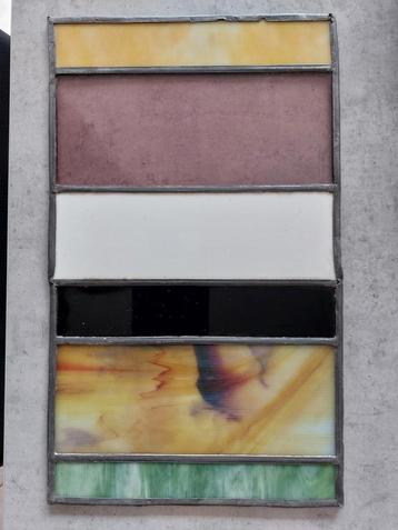 Gekleurd glas in lood 2 maten in verschillende modellen  beschikbaar voor biedingen