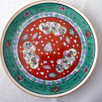 Prachtig rood-groen chinees bord