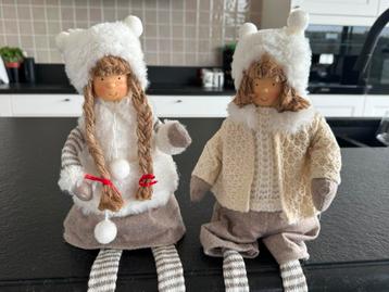 Twee schattige kerstpoppen te koop  beschikbaar voor biedingen