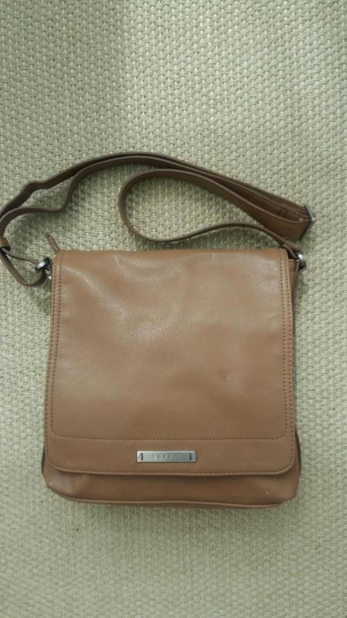 ESPRIT damestas, Handtassen en Accessoires, Tassen | Damestassen, Gebruikt, Schoudertasje, Bruin, Ophalen of Verzenden