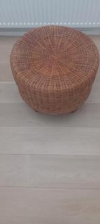 pouf. Acheté en rotin chez Ikea., Osier ou Rotin, Rond, Comme neuf, Enlèvement