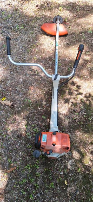 Stihl benzine bosmaaier FS300 te koop wegens verhuis beschikbaar voor biedingen
