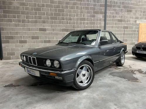 BMW 3 Serie 323 BAUR //cabrio///132.000kms! tres belle etat, Autos, Oldtimers & Ancêtres, Entreprise, Achat, Ordinateur de bord