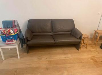 Zetel 2,5 persoons beschikbaar voor biedingen