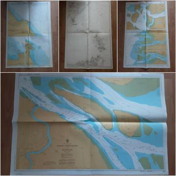 lot de cartes marines avec itinéraires de navigation (3)