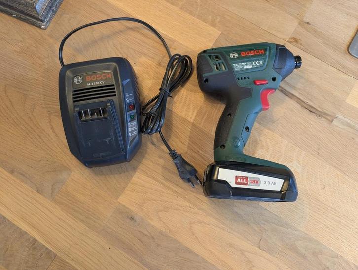 Bosch PDR 18 Li, schroefmachine incl lader en batt nieuwe, Doe-het-zelf en Bouw, Gereedschap | Boormachines, Zo goed als nieuw