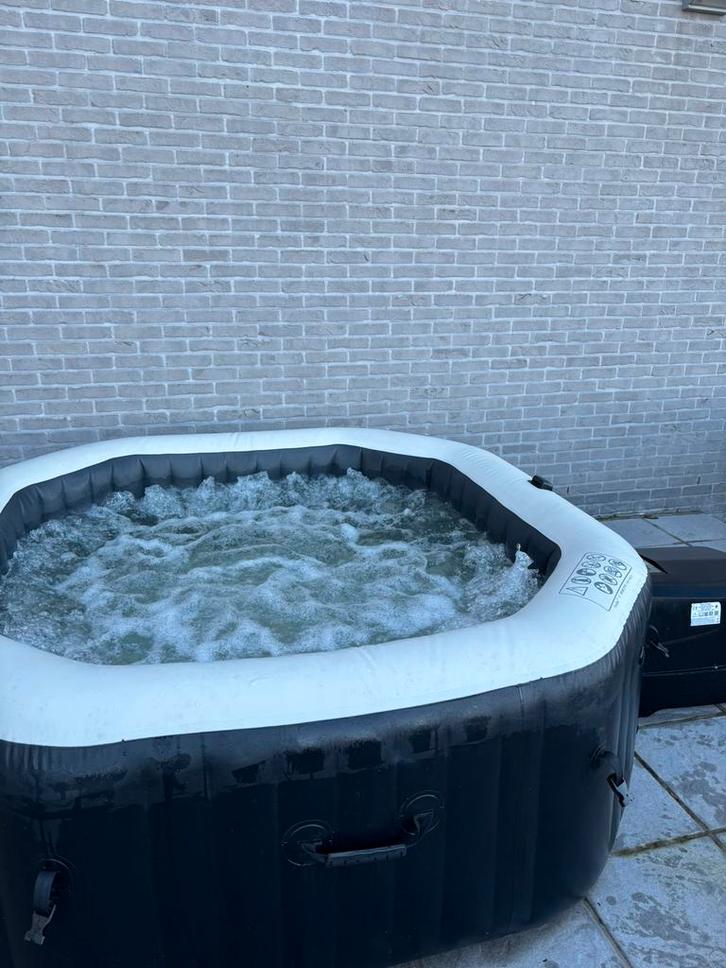 Jacuzzi, Tuin en Terras, Bubbelbaden en Hottubs, Gebruikt, Opblaasbaar, Afdekzeil, Filter, Pomp, Ophalen