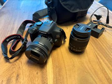 Canon EOS2000D met 2 lenzen (18/55 en 10/18), Audio, Tv en Foto, Ophalen, Zo goed als nieuw, Canon