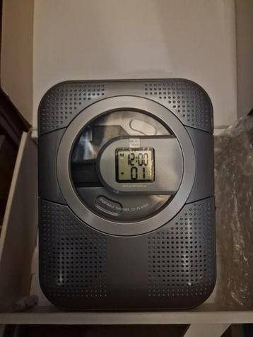Radio cd voor vochtige ruimtes  beschikbaar voor biedingen