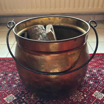 Koperen ketel beschikbaar voor biedingen