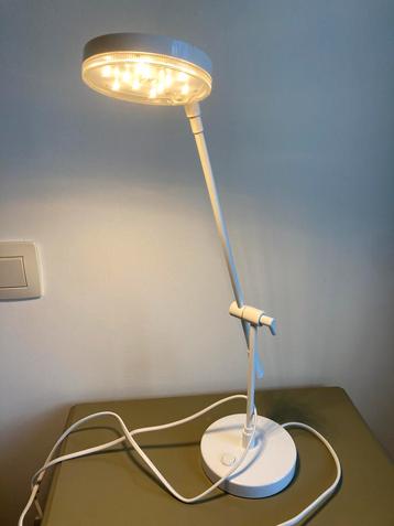 Bureaulamp beschikbaar voor biedingen