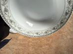 Porseleinen servies set, Huis en Inrichting, Keuken | Servies, Ophalen, Zo goed als nieuw, Porselein, Compleet servies