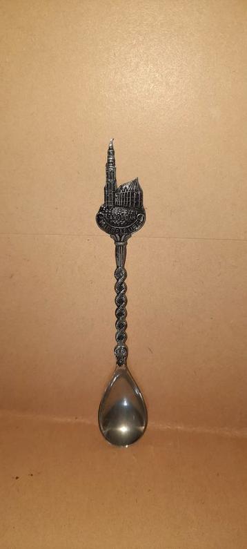 Zilveren souvenirlepel van Middelburg beschikbaar voor biedingen