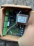 Chamberlain SWG0370 NP poortsturing / schuifpoort”, Bricolage & Construction, Enlèvement ou Envoi, Comme neuf