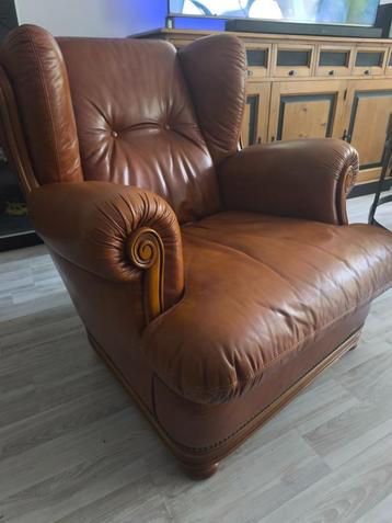Fauteuils 1 place en cuir deux pièces  beschikbaar voor biedingen