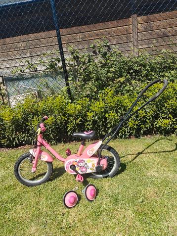 Roze b'Twin kinderfiets beschikbaar voor biedingen