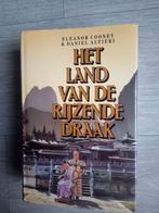 Boek het Land van de rijzende draak Eleanor cooney, Ophalen