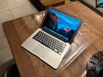 Apple MacBook Air 13 pouces 2015 - Propre  beschikbaar voor biedingen