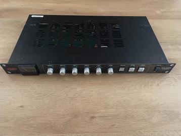 Warm Audio Bus Comp Stereo Bus Compressor beschikbaar voor biedingen