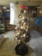 Sapin de Noël garni (boules, guirlandes, lampes), Ophalen