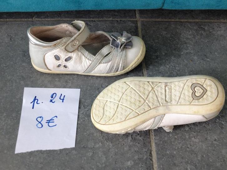 3 paires de ballerines / chaussures pour filles p. 24 27 30, Kinderen en Baby's, Kinderkleding | Schoenen en Sokken, Gebruikt