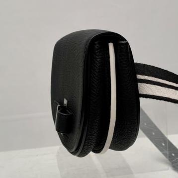 Delvaux Mutin Belt.Nog meer Delvaux en Louis Vuitton te koop beschikbaar voor biedingen