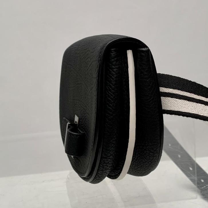 Delvaux Mutin Belt.Nog meer Delvaux en Louis Vuitton te koop, Handtassen en Accessoires, Tassen | Damestassen, Zwart, Ophalen of Verzenden