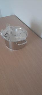 revol kookpot 18cm stainless steel 18/10 (inox), Huis en Inrichting, Keuken | Potten en Pannen, Ophalen of Verzenden, Nieuw