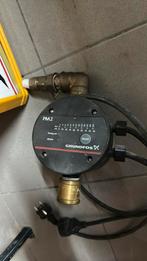 Pomp Grundfos PM2, Doe-het-zelf en Bouw, Verwarming en Radiatoren, Ophalen, Zo goed als nieuw