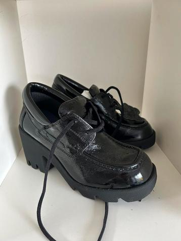 Burberry stride pumps beschikbaar voor biedingen