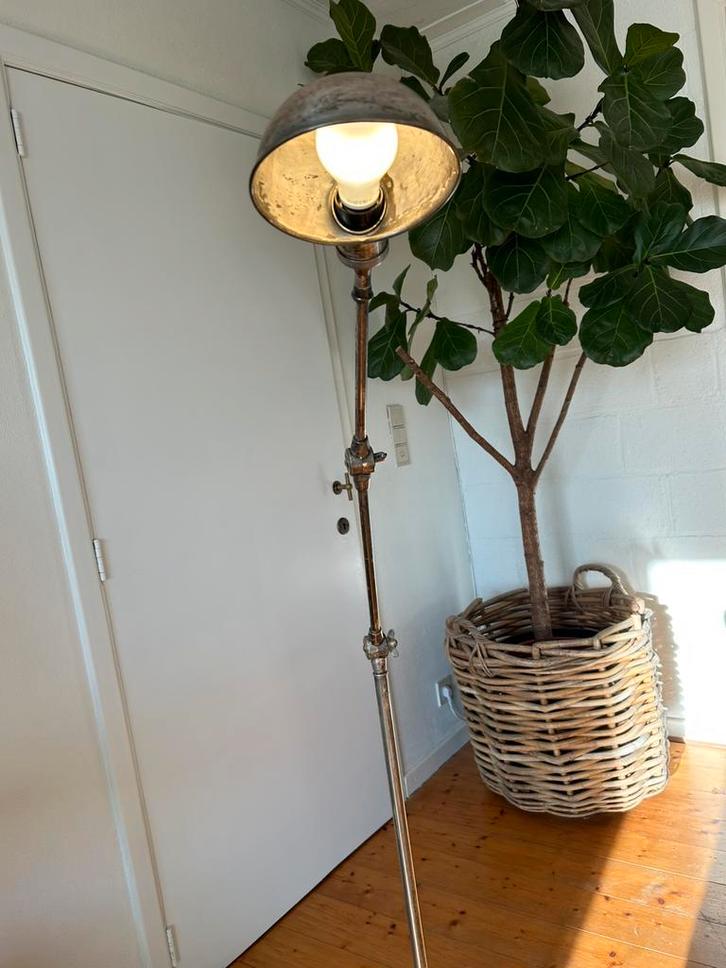 Vloerlamp Flamant antiek silver nog in collectie, Huis en Inrichting, Lampen | Vloerlampen, Zo goed als nieuw, Ophalen