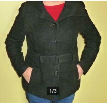 zwarte damesjas (L) beschikbaar voor biedingen