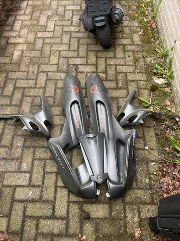 Gilera runner kappenset beschikbaar voor biedingen