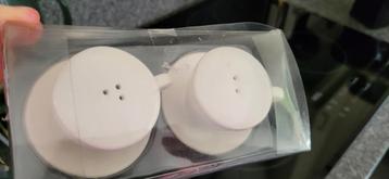 Peter en zout stel beschikbaar voor biedingen