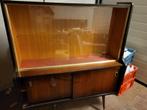 vintage vitrine kast uit de jaren 50 of 60., Huis en Inrichting, Ophalen, Gebruikt, Overige houtsoorten, Met deur(en)