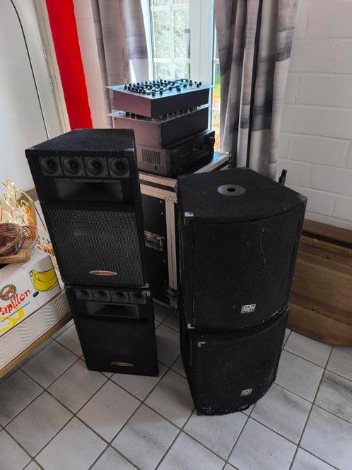 Lot mengpanelen mixer stereo versterker kabels flightcase, Muziek en Instrumenten, Mengpanelen, Gebruikt, Ophalen