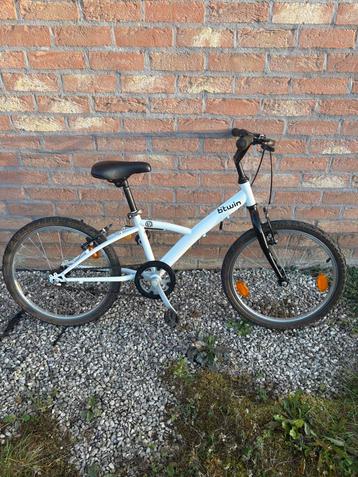 Vélo enfant B-twin beschikbaar voor biedingen